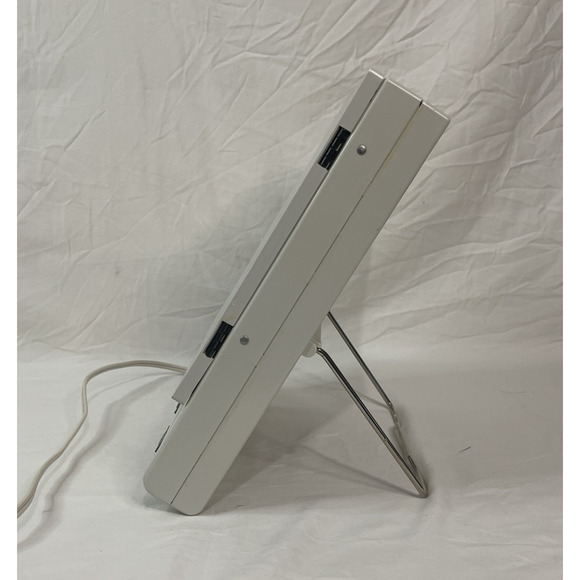 Vintage Sharper Image Magnifying Mirror Lighted Bifold Portable Makeup Tool Work - Picture 9 of 13